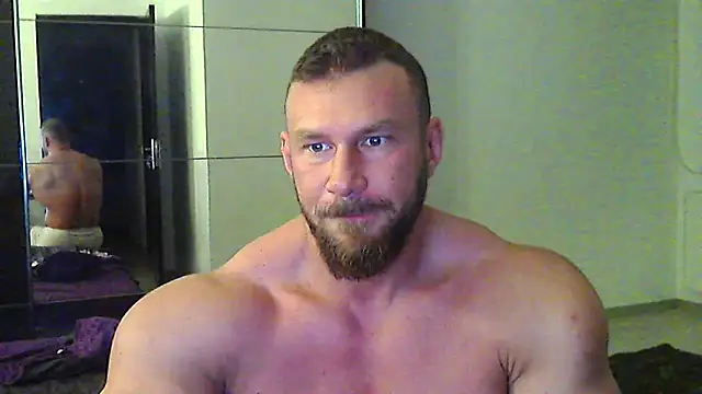 Snapshot of muscularkevin chatting on May 2, 2026, 3:33 am muscularkevin online show from May 2, 2026, 3:33 am