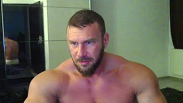 Snapshot of muscularkevin chatting on May 26, 2026, 3:24 am muscularkevin online show from May 26, 2026, 3:24 am