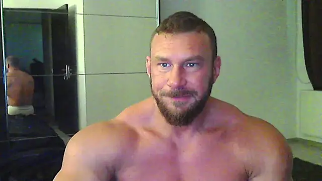 Snapshot of muscularkevin chatting on May 28, 2026, 3:59 am muscularkevin online show from May 28, 2026, 3:59 am