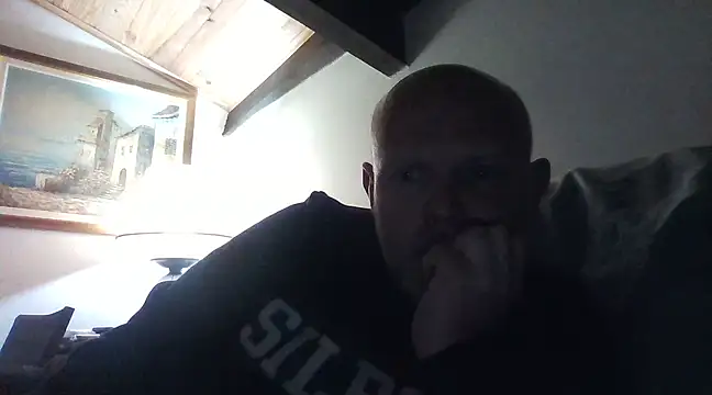 davigochi77bcn online show from March 16, 2025, 10:09 pm