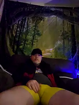 Snapshot of Hotredheadandtoungelasher chatting on December 24, 2024, 12:55 pm Hotredheadandtoungelasher online show from December 24, 2024, 12:55 pm