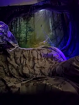 Snapshot of Hotredheadandtoungelasher chatting on December 26, 2024, 3:10 pm Hotredheadandtoungelasher online show from December 26, 2024, 3:10 pm