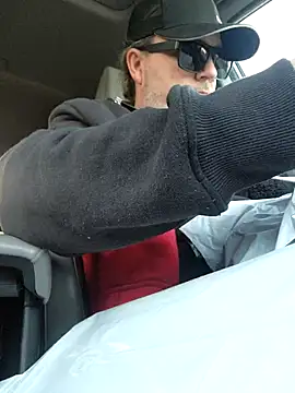 Snapshot of Hotredheadandtoungelasher chatting on January 6, 2025, 10:26 pm Hotredheadandtoungelasher online show from January 6, 2025, 10:26 pm