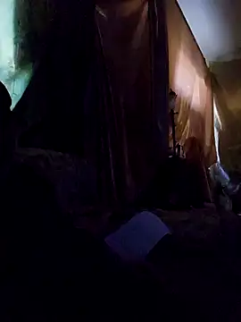 Snapshot of Hotredheadandtoungelasher chatting on January 7, 2025, 9:25 pm Hotredheadandtoungelasher online show from January 7, 2025, 9:25 pm