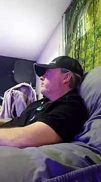 Snapshot of Hotredheadandtoungelasher chatting on January 15, 2025, 6:40 pm Hotredheadandtoungelasher online show from January 15, 2025, 6:40 pm