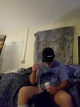 Snapshot of Hotredheadandtoungelasher chatting on February 3, 2025, 5:40 am Hotredheadandtoungelasher online show from February 3, 2025, 5:40 am