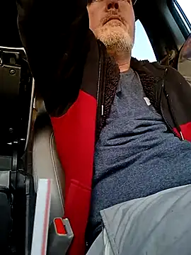 Snapshot of Hotredheadandtoungelasher chatting on February 26, 2025, 12:36 pm Hotredheadandtoungelasher online show from February 26, 2025, 12:36 pm