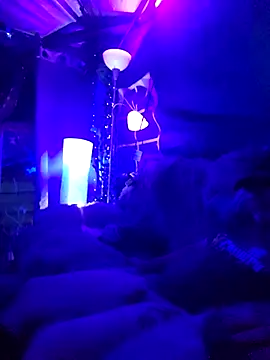 Snapshot of Hotredheadandtoungelasher chatting on March 10, 2025, 8:59 am Hotredheadandtoungelasher online show from March 10, 2025, 8:59 am