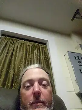 Snapshot of Hotredheadandtoungelasher chatting on October 9, 2025, 12:30 am Hotredheadandtoungelasher online show from October 9, 2025, 12:30 am