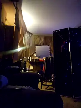 Snapshot of Hotredheadandtoungelasher chatting on October 20, 2025, 5:08 am Hotredheadandtoungelasher online show from October 20, 2025, 5:08 am