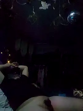 Snapshot of Hotredheadandtoungelasher chatting on October 23, 2025, 8:57 am Hotredheadandtoungelasher online show from October 23, 2025, 8:57 am