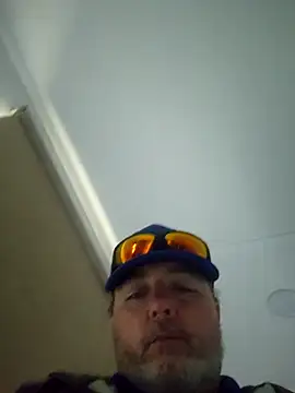 Snapshot of Hotredheadandtoungelasher chatting on October 30, 2025, 6:52 pm Hotredheadandtoungelasher online show from October 30, 2025, 6:52 pm