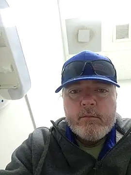 Snapshot of Hotredheadandtoungelasher chatting on November 1, 2025, 3:36 pm Hotredheadandtoungelasher online show from November 1, 2025, 3:36 pm