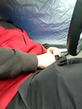 Hotredheadandtoungelasher online show from January 14, 2026, 5:40 pm