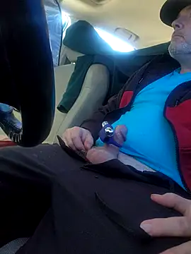 Hotredheadandtoungelasher online show from February 1, 2026, 3:10 pm