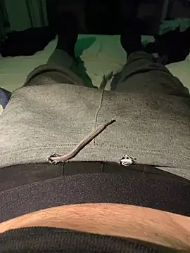 Snapshot of Luishorny19 chatting on March 2, 2025, 12:20 am Luishorny19 online show from March 2, 2025, 12:20 am