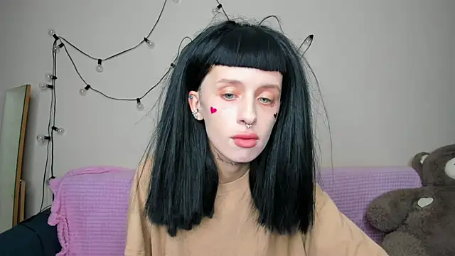 FlowerOfSin2001 online show from October 1, 2025, 2:45 pm