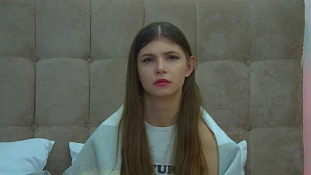 Snapshot of AudreyBarlow chatting on February 8, 2025, 11:12 am AudreyBarlow online show from February 8, 2025, 11:12 am