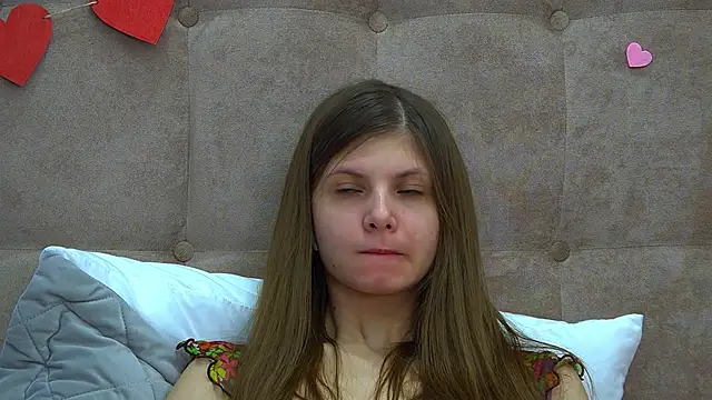 AudreyBarlow online show from February 15, 2025, 12:33 pm