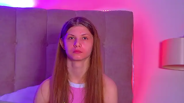 AudreyBarlow online show from March 19, 2025, 6:35 am