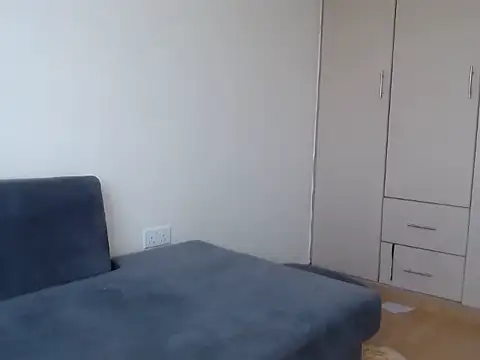 Red butterfly2 online show from October 3, 2025, 7:16 am