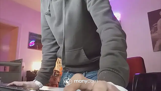 der dino30 online show from February 10, 2025, 12:41 am