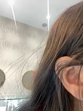 Snapshot of M_isabel25 chatting on February 6, 2025, 4:03 pm M isabel25 online show from February 6, 2025, 4:03 pm