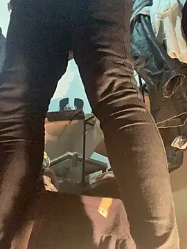 raphadoors19 online show from February 15, 2026, 12:40 am