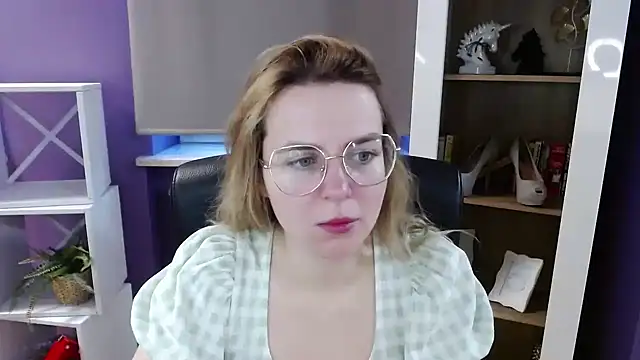 Zoey Erotic online show from April 15, 2026, 4:30 am