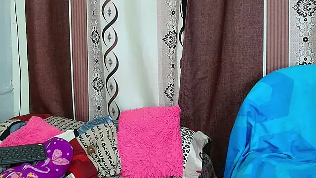 Snapshot of brenlissy89 chatting on November 28, 2025, 4:42 pm brenlissy89 online show from November 28, 2025, 4:42 pm