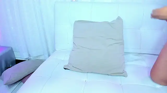 Snapshot of Litzy1_ chatting on February 15, 2026, 7:51 am Litzy1 online show from February 15, 2026, 7:51 am