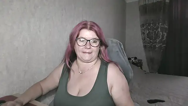 Snapshot of Diana_49 chatting on June 20, 2026, 7:22 am Diana 49 online show from June 20, 2026, 7:22 am