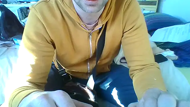 MmaxX004 online show from March 4, 2025, 3:04 pm