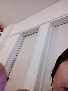 piiruwx online show from March 13, 2025, 9:26 pm