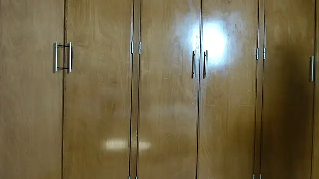 3littleschoolteens online show from January 15, 2026, 7:39 pm