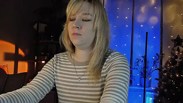 Snapshot of 5_in_one chatting on January 7, 2025, 4:39 am 5 in one online show from January 7, 2025, 4:39 am