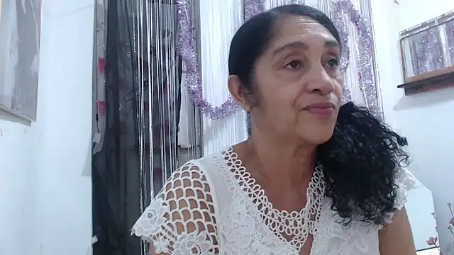 heyline milf online show from February 7, 2025, 8:53 pm