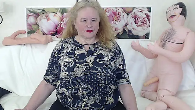 FlaviaSquirts online show from March 21, 2026, 8:19 am