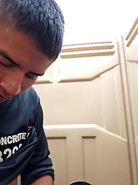 Snapshot of Diablo9804 chatting on October 4, 2025, 5:44 pm Diablo9804 online show from October 4, 2025, 5:44 pm