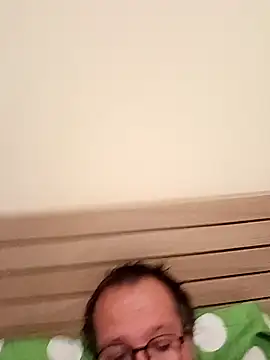 mike9473 online show from September 28, 2025, 8:47 pm