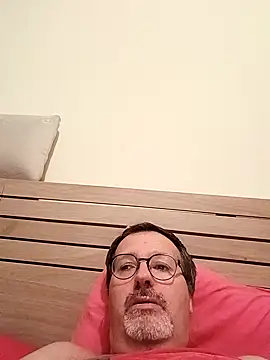 mike9473 online show from October 12, 2025, 7:35 pm