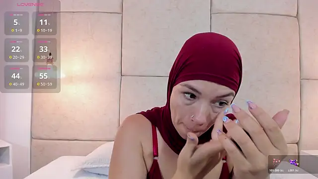 aisha vs online show from February 11, 2026, 12:32 pm