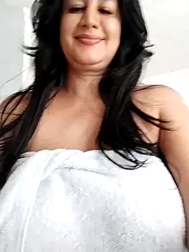 keilymadam online show from February 17, 2026, 4:24 pm