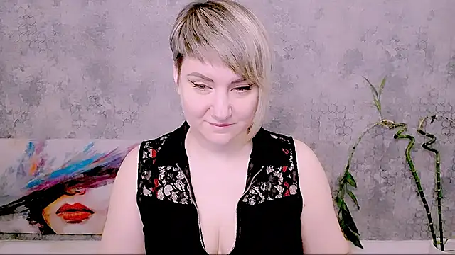 Djullia online show from February 8, 2026, 6:17 am