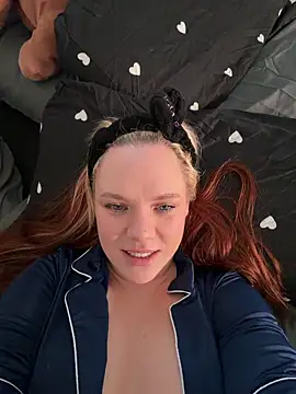 AnjaAmelia online show from February 13, 2026, 12:34 pm