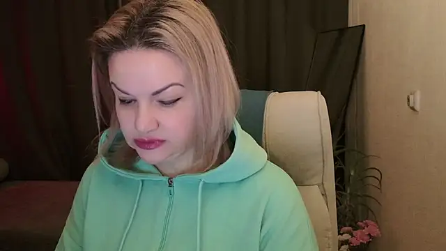 Snapshot of MishaMILF chatting on March 15, 2025, 5:59 pm MishaMILF online show from March 15, 2025, 5:59 pm