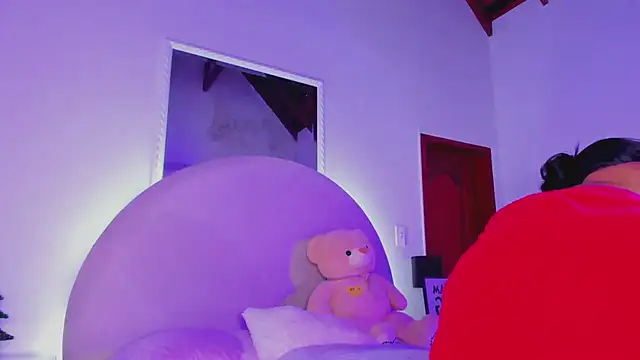 Snapshot of elsalondon chatting on December 23, 2024, 2:13 am elsalondon online show from December 23, 2024, 2:13 am