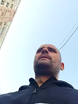 Snapshot of Govora chatting on January 9, 2025, 10:09 am Govora online show from January 9, 2025, 10:09 am