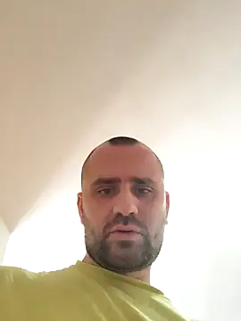 Snapshot of Govora chatting on January 11, 2025, 11:56 am Govora online show from January 11, 2025, 11:56 am