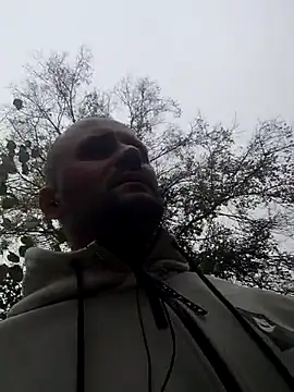 Snapshot of Govora chatting on November 10, 2025, 10:47 am Govora online show from November 10, 2025, 10:47 am